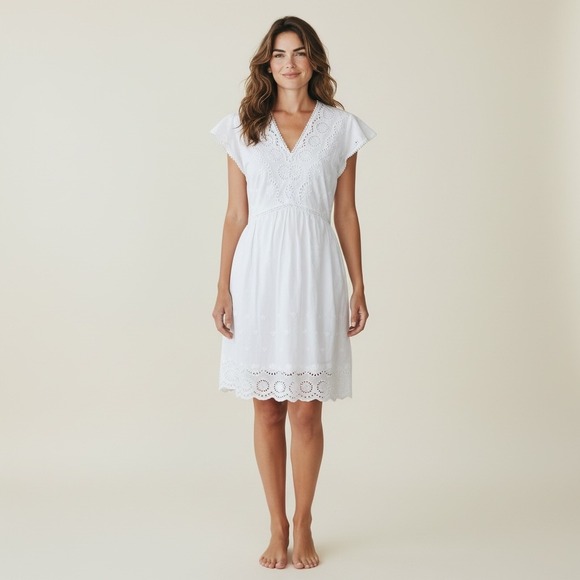 City Triangles Dresses & Skirts - CITY TRIANGLES White Eyelet Lace Dress Sz M Lace Flutter Church Graduation
